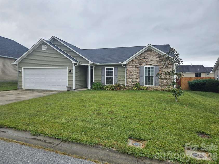 27 Timbergreen Trail, Weaverville, NC 28787.  MLS# CAR4427521, YatesRealty ID 52531. Not actual house