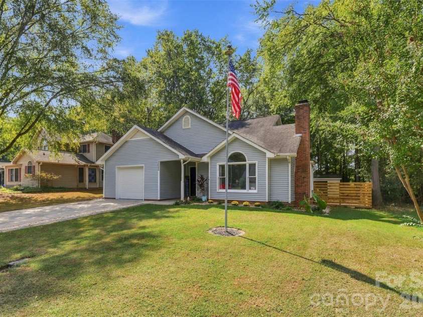 3000 Faircroft Way, Monroe, NC 28110.  MLS# CAR4427543, YatesRealty ID 52533. Welcome home!