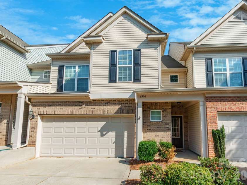 6510 Central Pacific Avenue, Charlotte, NC 28210.  MLS# CAR4426678, YatesRealty ID 52534. 