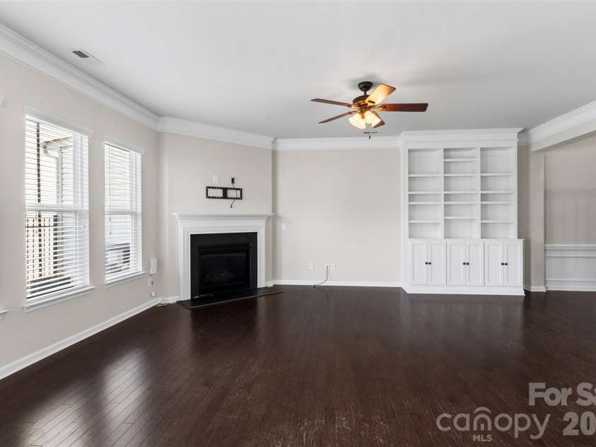 6510 Central Pacific Avenue, Charlotte, NC 28210.  MLS# CAR4426678, YatesRealty ID 52534. 