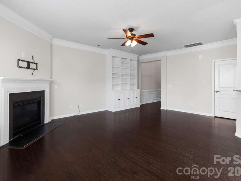 6510 Central Pacific Avenue, Charlotte, NC 28210.  MLS# CAR4426678, YatesRealty ID 52534. 