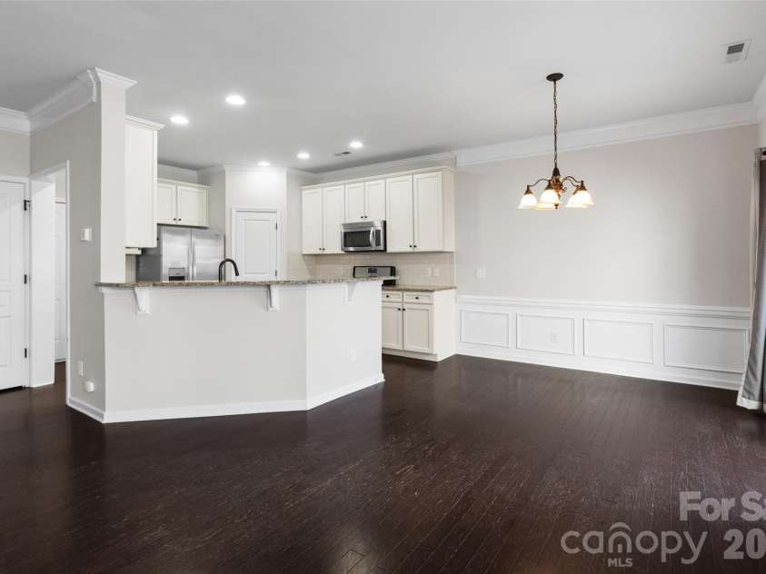 6510 Central Pacific Avenue, Charlotte, NC 28210.  MLS# CAR4426678, YatesRealty ID 52534. 
