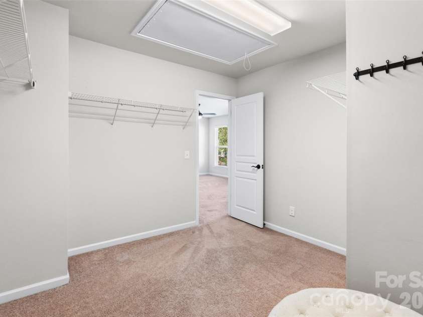 6510 Central Pacific Avenue, Charlotte, NC 28210.  MLS# CAR4426678, YatesRealty ID 52534. 
