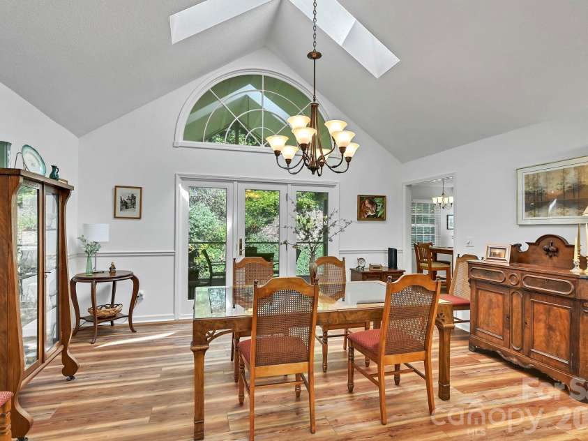 4311 Cove Loop Road, Hendersonville, NC 28739.  MLS# CAR4427450, YatesRealty ID 52539. 