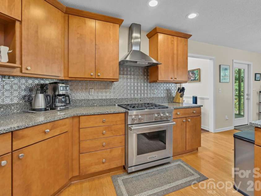 4311 Cove Loop Road, Hendersonville, NC 28739.  MLS# CAR4427450, YatesRealty ID 52539. 