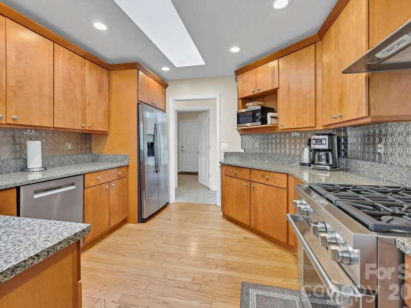4311 Cove Loop Road, Hendersonville, NC 28739.  MLS# CAR4427450, YatesRealty ID 52539. 