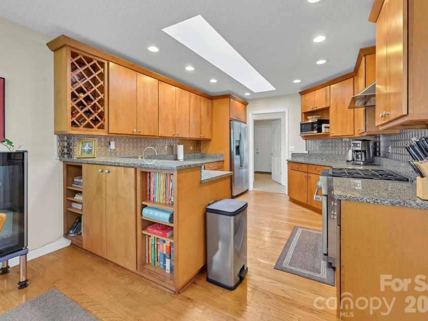 4311 Cove Loop Road, Hendersonville, NC 28739.  MLS# CAR4427450, YatesRealty ID 52539. 
