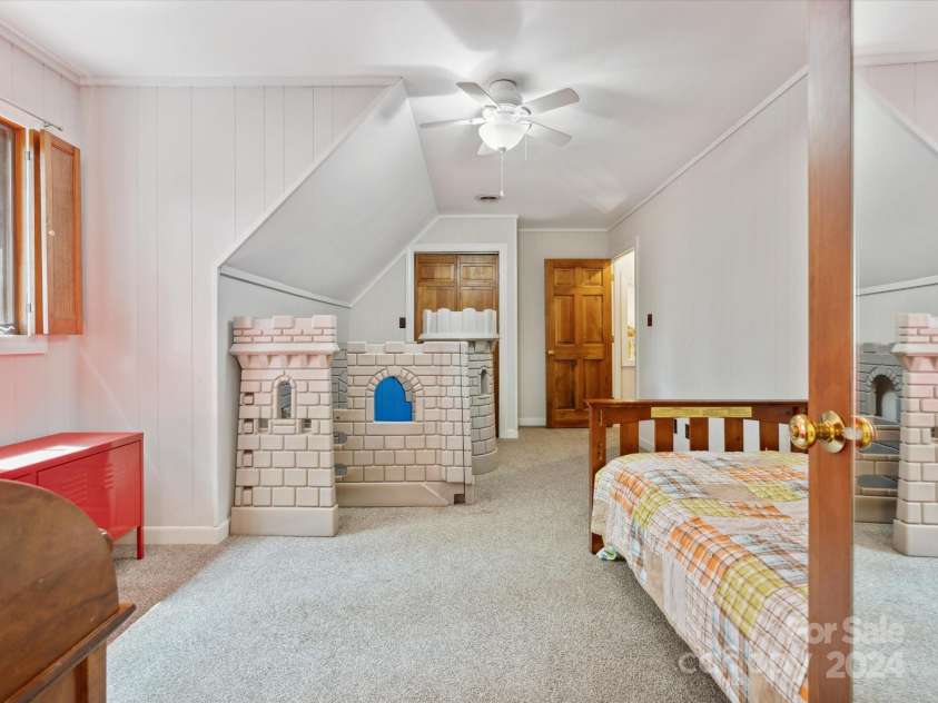 150 Kirkwood Place, Spartanburg, SC 29306.  MLS# CAR4154201, YatesRealty ID 5254. 