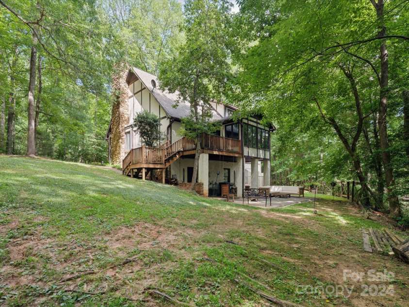 150 Kirkwood Place, Spartanburg, SC 29306.  MLS# CAR4154201, YatesRealty ID 5254. 