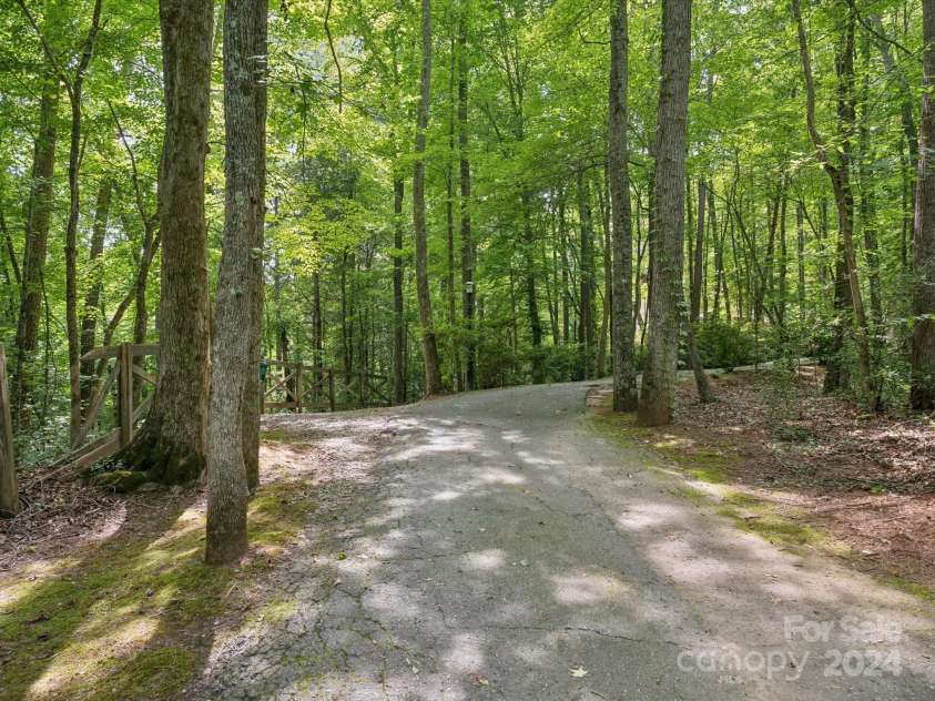 150 Kirkwood Place, Spartanburg, SC 29306.  MLS# CAR4154201, YatesRealty ID 5254. 