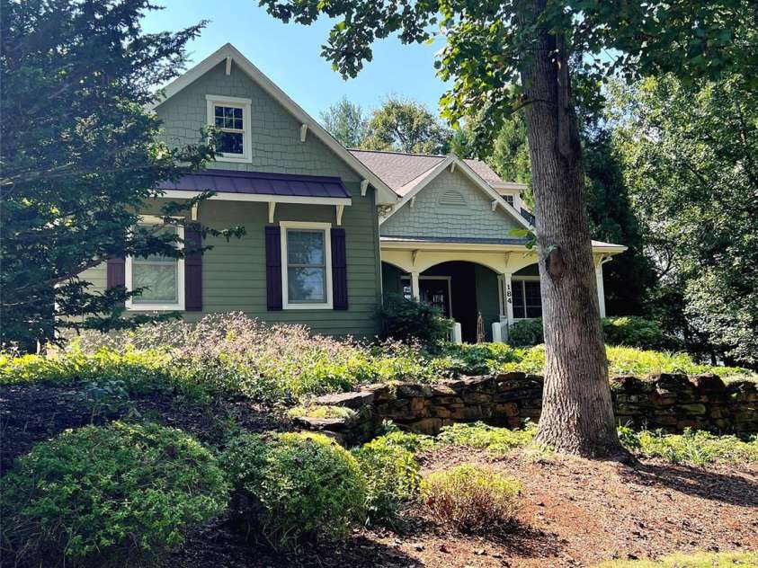 184 Benhurst Court, Hendersonville, NC 28791.  MLS# CAR4427407, YatesRealty ID 52543. 