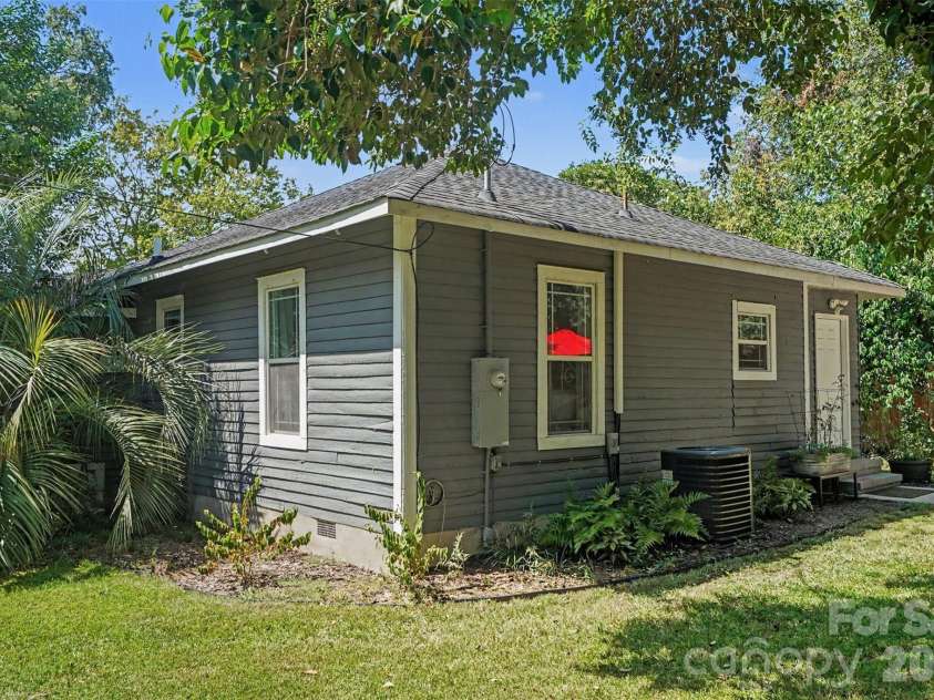 317 Mccardell Street, Lancaster, SC 29720.  MLS# CAR4423164, YatesRealty ID 52544. 