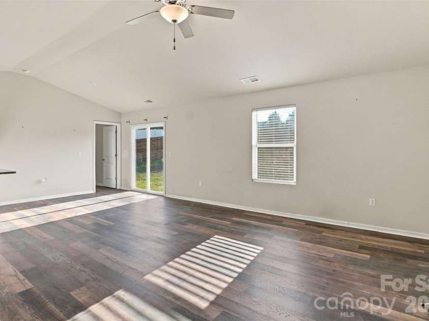 433 Belcaro Drive, Kings Mountain, NC 28086.  MLS# CAR4425729, YatesRealty ID 52545. 