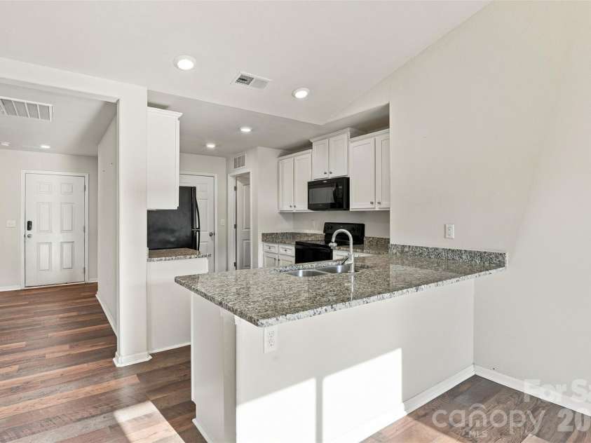 433 Belcaro Drive, Kings Mountain, NC 28086.  MLS# CAR4425729, YatesRealty ID 52545. 