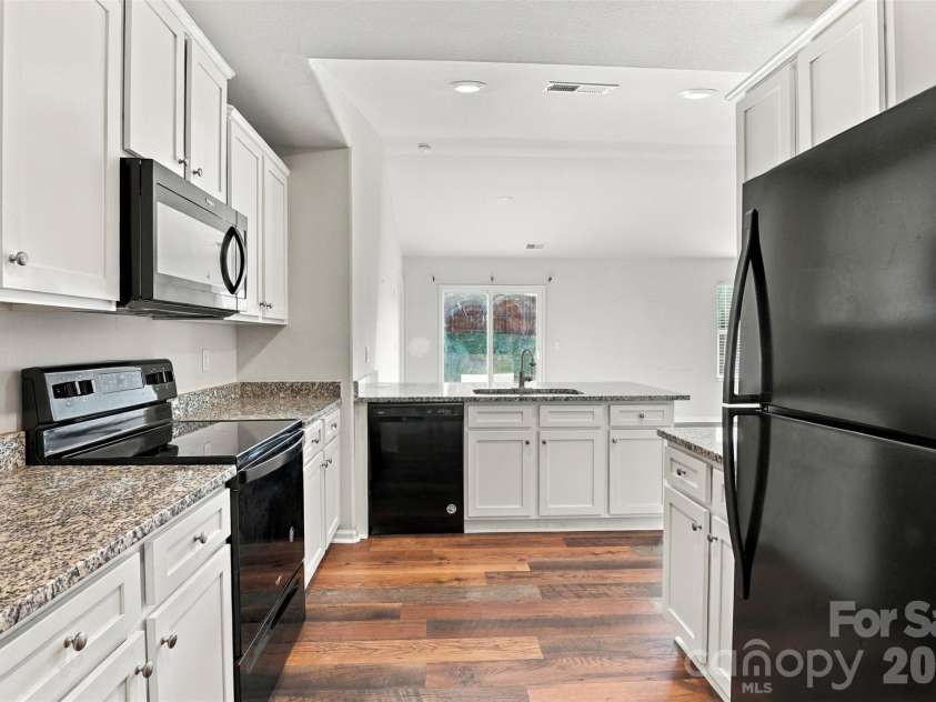 433 Belcaro Drive, Kings Mountain, NC 28086.  MLS# CAR4425729, YatesRealty ID 52545. 