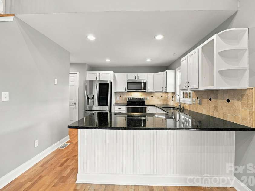 122 Wood Duck Loop, Mooresville, NC 28117.  MLS# CAR4403959, YatesRealty ID 52546. 