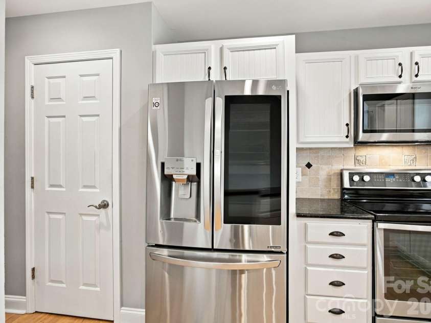 122 Wood Duck Loop, Mooresville, NC 28117.  MLS# CAR4403959, YatesRealty ID 52546. 