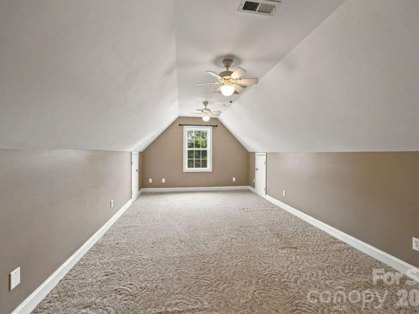 122 Wood Duck Loop, Mooresville, NC 28117.  MLS# CAR4403959, YatesRealty ID 52546. 