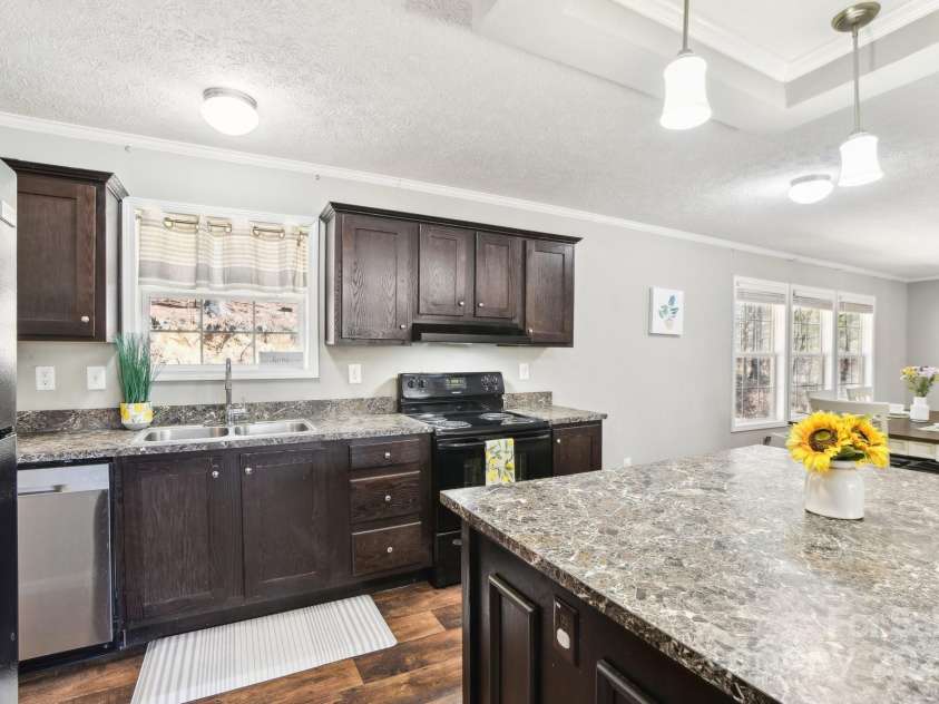 296 Sentelle Lane, Hendersonville, NC 28739.  MLS# CAR4226674, YatesRealty ID 5255. Beautiful kitchen with plenty of cabinets and storage