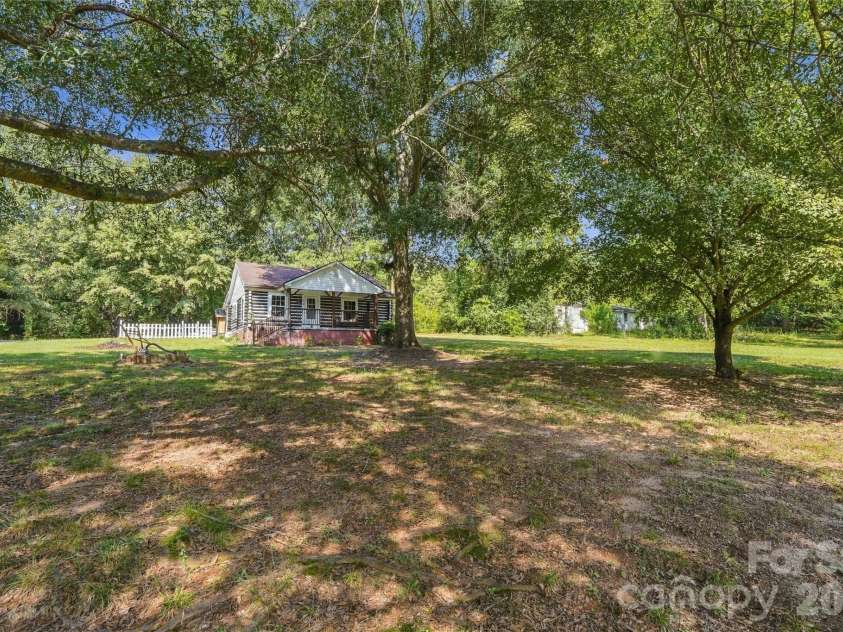 114 Beacon Hill Road, Ellenboro, NC 28040.  MLS# CAR4427784, YatesRealty ID 52550. 