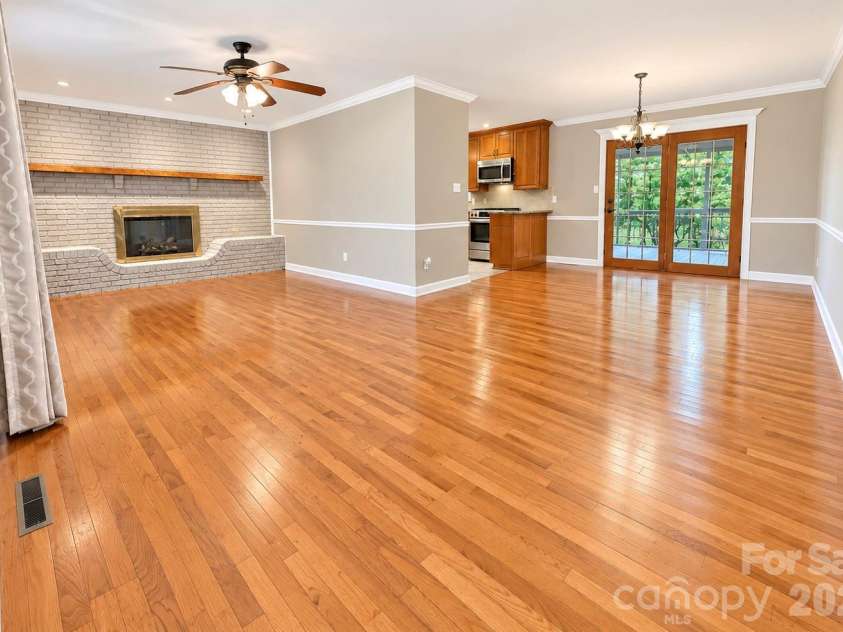 1953 Crestdale Lane, Newton, NC 28658.  MLS# CAR4426464, YatesRealty ID 52554. 
