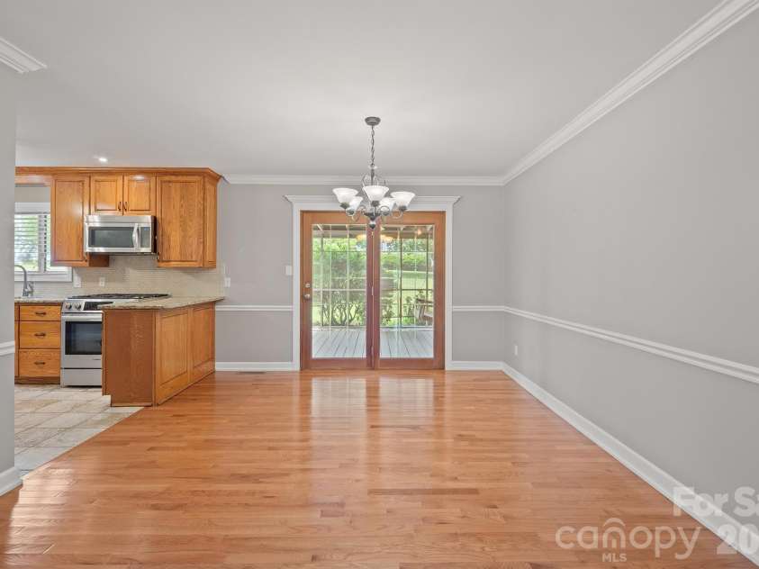 1953 Crestdale Lane, Newton, NC 28658.  MLS# CAR4426464, YatesRealty ID 52554. 