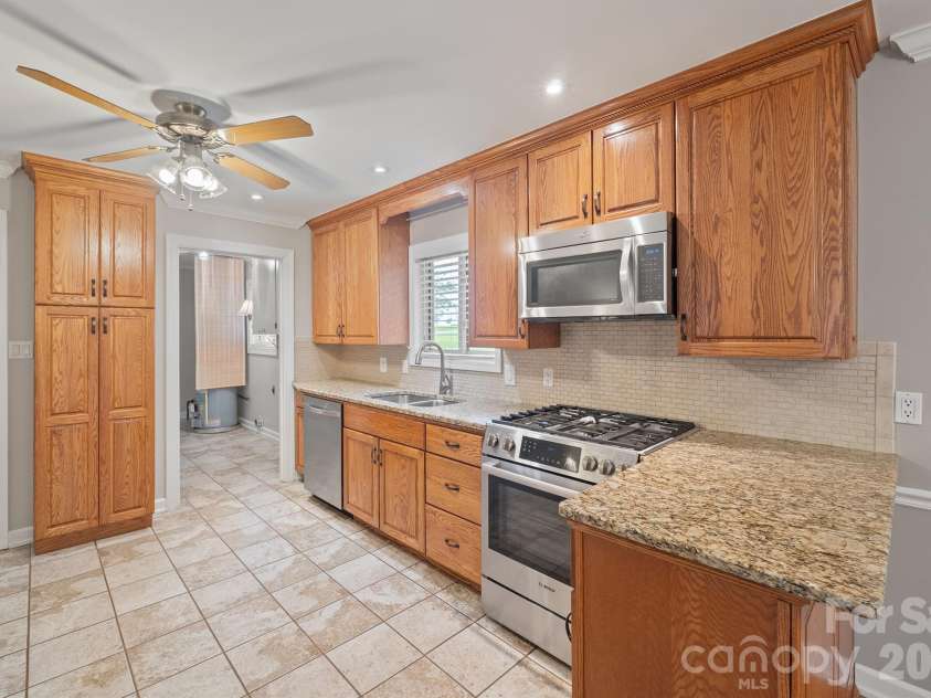 1953 Crestdale Lane, Newton, NC 28658.  MLS# CAR4426464, YatesRealty ID 52554. 