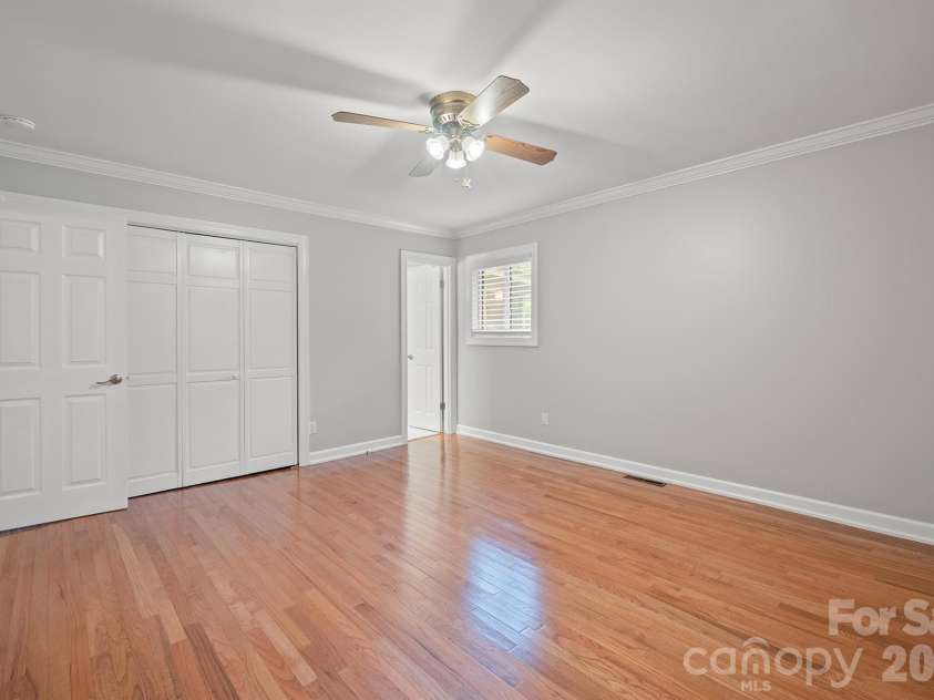 1953 Crestdale Lane, Newton, NC 28658.  MLS# CAR4426464, YatesRealty ID 52554. 