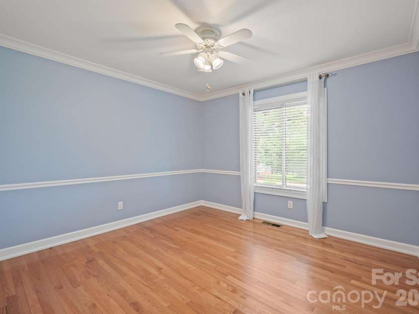 1953 Crestdale Lane, Newton, NC 28658.  MLS# CAR4426464, YatesRealty ID 52554. 