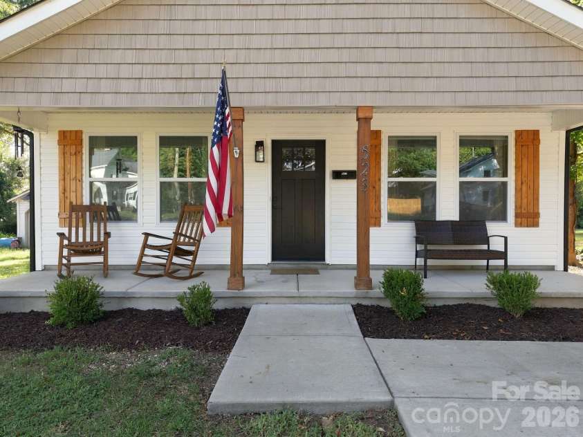 523 Gibson Drive, Concord, NC 28025.  MLS# CAR4426463, YatesRealty ID 52556. 