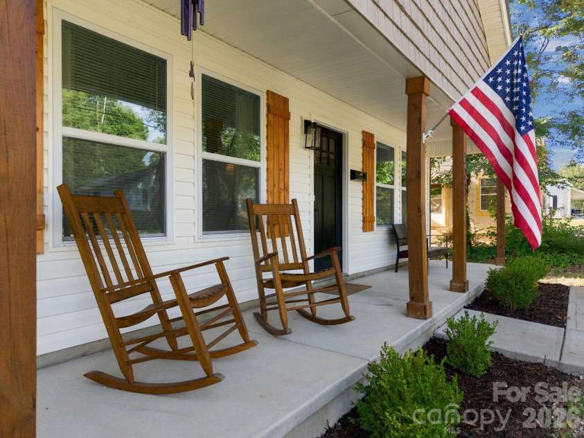 523 Gibson Drive, Concord, NC 28025.  MLS# CAR4426463, YatesRealty ID 52556. 