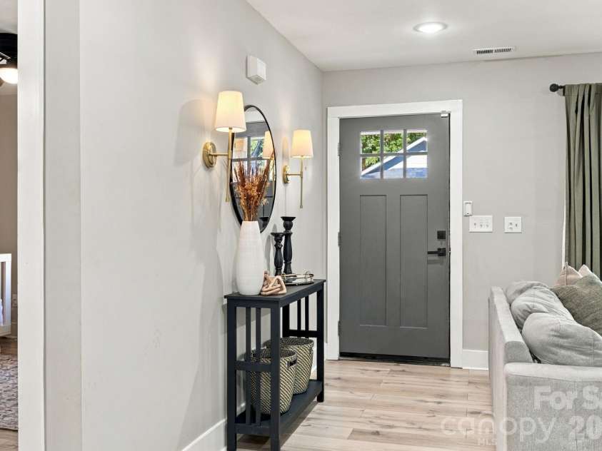 523 Gibson Drive, Concord, NC 28025.  MLS# CAR4426463, YatesRealty ID 52556. 