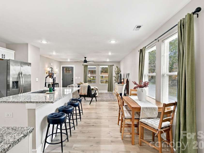 523 Gibson Drive, Concord, NC 28025.  MLS# CAR4426463, YatesRealty ID 52556. 