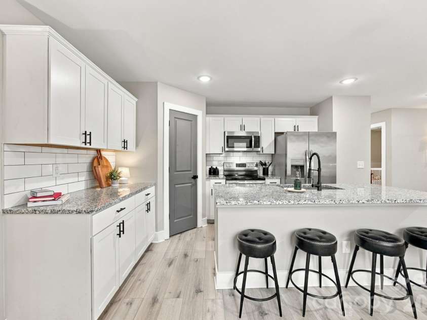 523 Gibson Drive, Concord, NC 28025.  MLS# CAR4426463, YatesRealty ID 52556. 