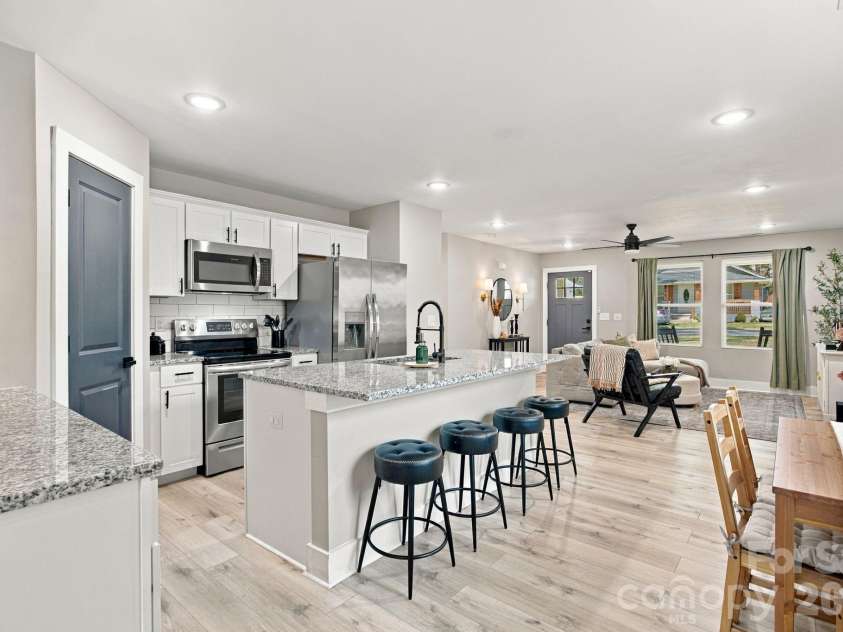 523 Gibson Drive, Concord, NC 28025.  MLS# CAR4426463, YatesRealty ID 52556. 