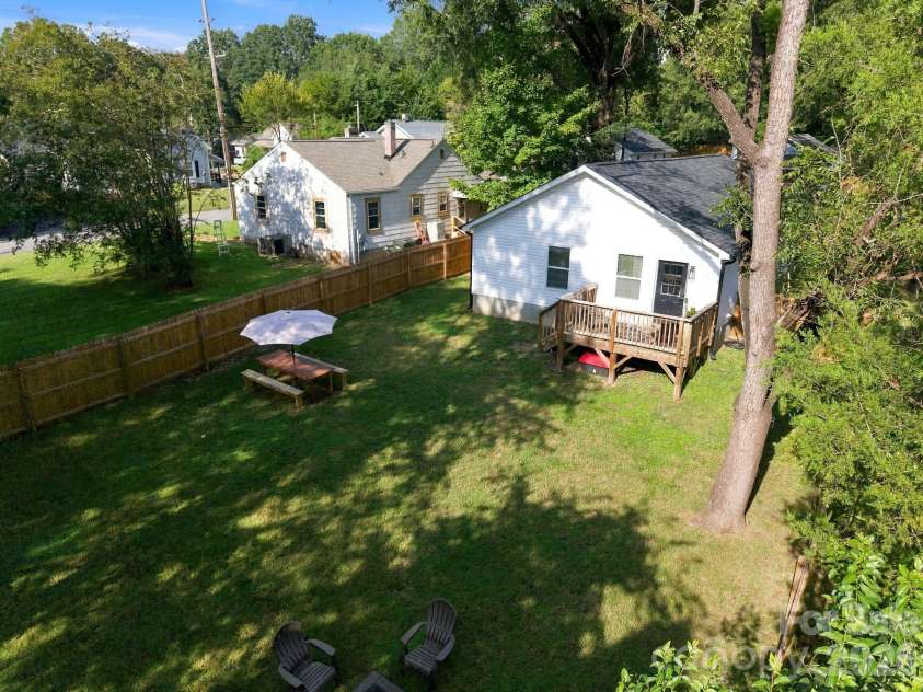 523 Gibson Drive, Concord, NC 28025.  MLS# CAR4426463, YatesRealty ID 52556. 