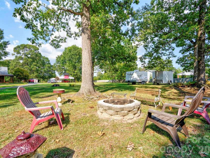 503-1 Stagecoach Trail, Cherryville, NC 28021.  MLS# CAR4427366, YatesRealty ID 52560. Back Yard