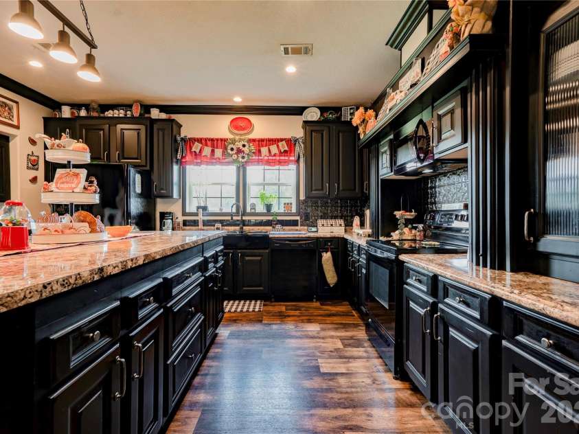 503-1 Stagecoach Trail, Cherryville, NC 28021.  MLS# CAR4427366, YatesRealty ID 52560. Kitchen