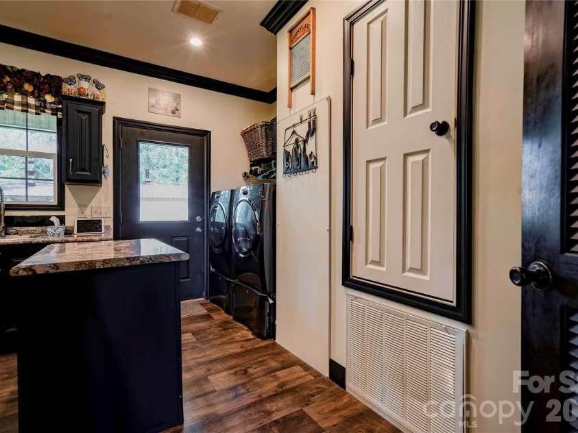 503-1 Stagecoach Trail, Cherryville, NC 28021.  MLS# CAR4427366, YatesRealty ID 52560. Laundry Room
