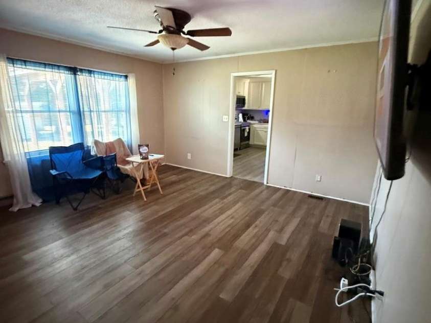 3432 Farrhill Road, Charlotte, NC 28214.  MLS# CAR4427547, YatesRealty ID 52563. 