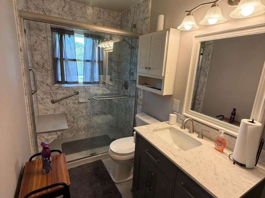 3432 Farrhill Road, Charlotte, NC 28214.  MLS# CAR4427547, YatesRealty ID 52563. 