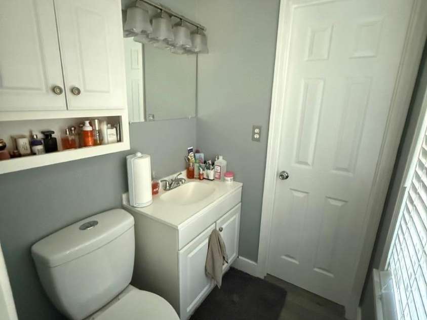 3432 Farrhill Road, Charlotte, NC 28214.  MLS# CAR4427547, YatesRealty ID 52563. 