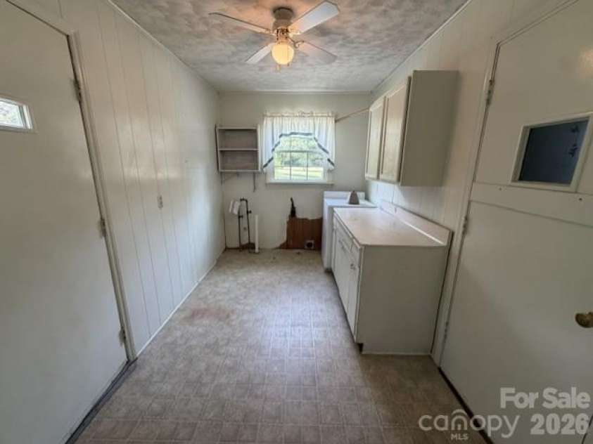 3307 Boat Club Road, Belmont, NC 28012.  MLS# CAR4427755, YatesRealty ID 52564. 
