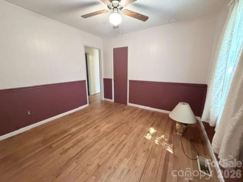3307 Boat Club Road, Belmont, NC 28012.  MLS# CAR4427755, YatesRealty ID 52564. 