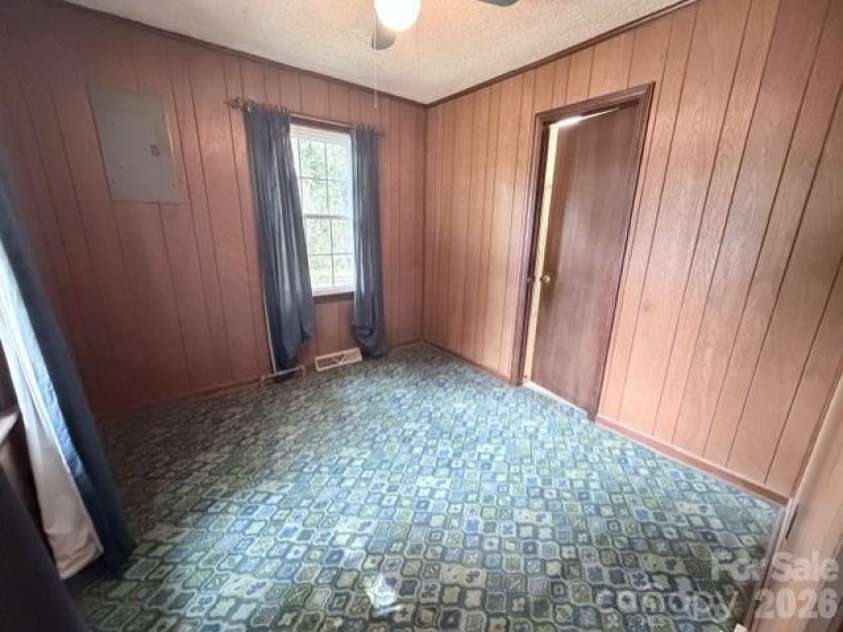 3307 Boat Club Road, Belmont, NC 28012.  MLS# CAR4427755, YatesRealty ID 52564. 