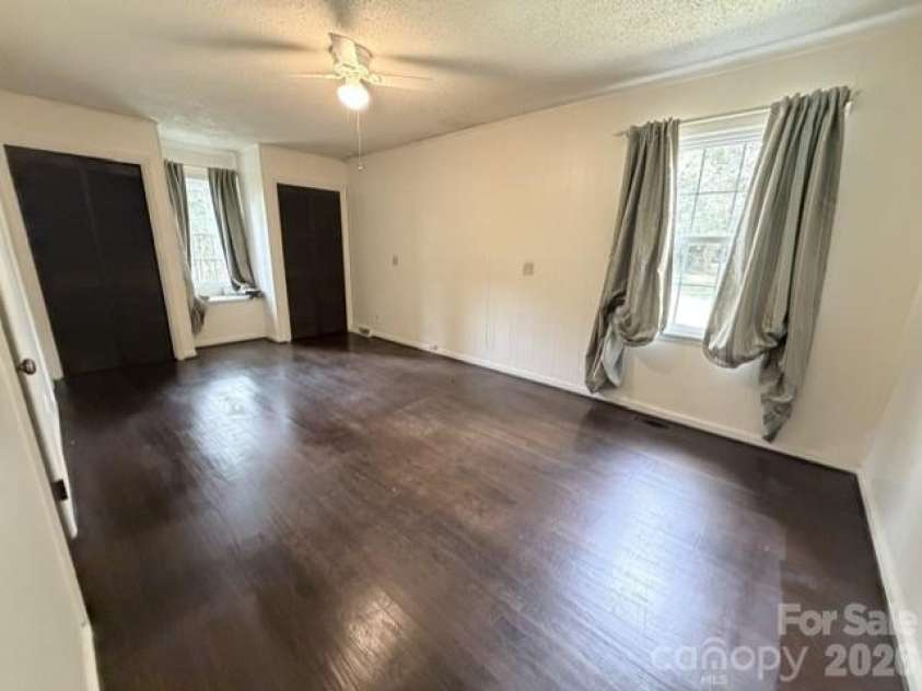 3307 Boat Club Road, Belmont, NC 28012.  MLS# CAR4427755, YatesRealty ID 52564. 