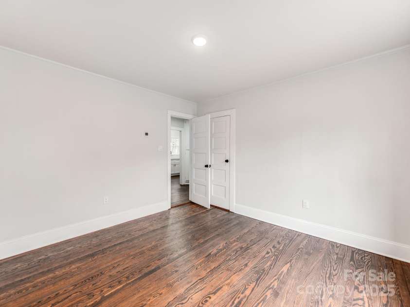 507 Oakland Street, Gastonia, NC 28052.  MLS# CAR4235970, YatesRealty ID 5257. 