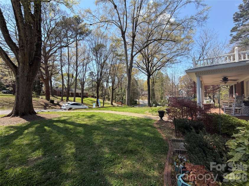 920 Paramount Circle, Gastonia, NC 28052.  MLS# CAR4354209, YatesRealty ID 5257. Beautiful mature landscape!