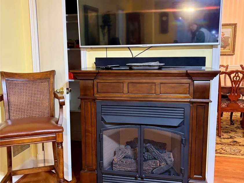 920 Paramount Circle, Gastonia, NC 28052.  MLS# CAR4354209, YatesRealty ID 5257. Gas logs in the den