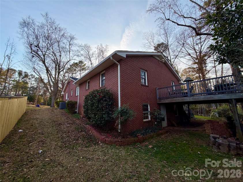 920 Paramount Circle, Gastonia, NC 28052.  MLS# CAR4354209, YatesRealty ID 5257. Rear view of home,